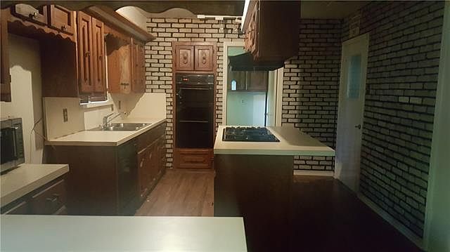 2nd image of 1220 Cedarbrook Trl