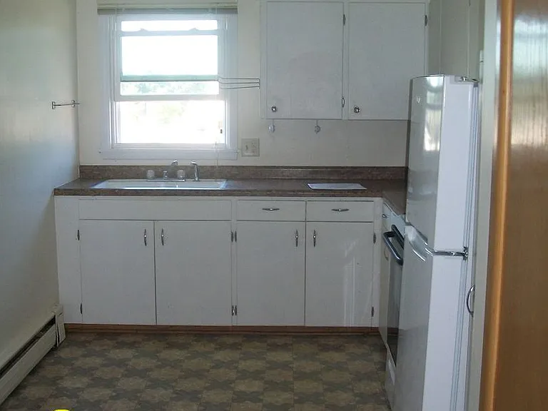 4409 Monona Dr — Photo 5