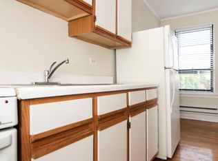 3345 N Marshfield Ave APT 409, Chicago, IL 60657