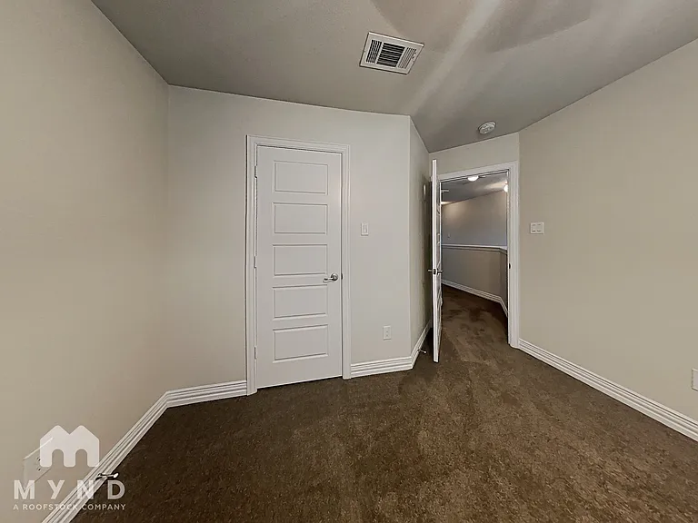 101 Peach St #1 — Photo 14