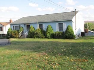 678 Main Rd, Hanover Township, PA 18706