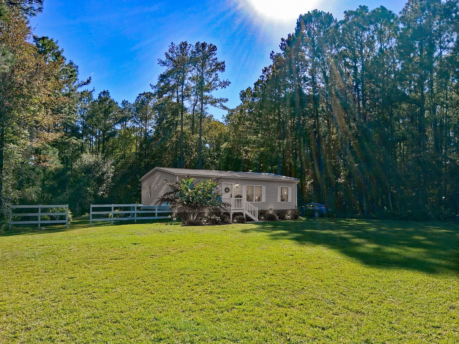 3 bed, 1180 sqft, $650 — Photo 2