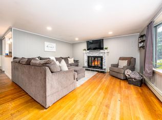 89 County Seat St, Hyannis, MA 02601