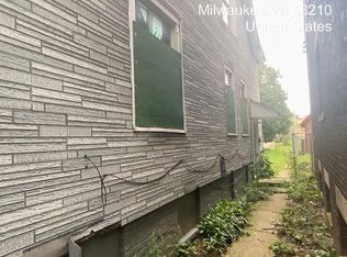 2806 N 28th St, Milwaukee, WI 53210
