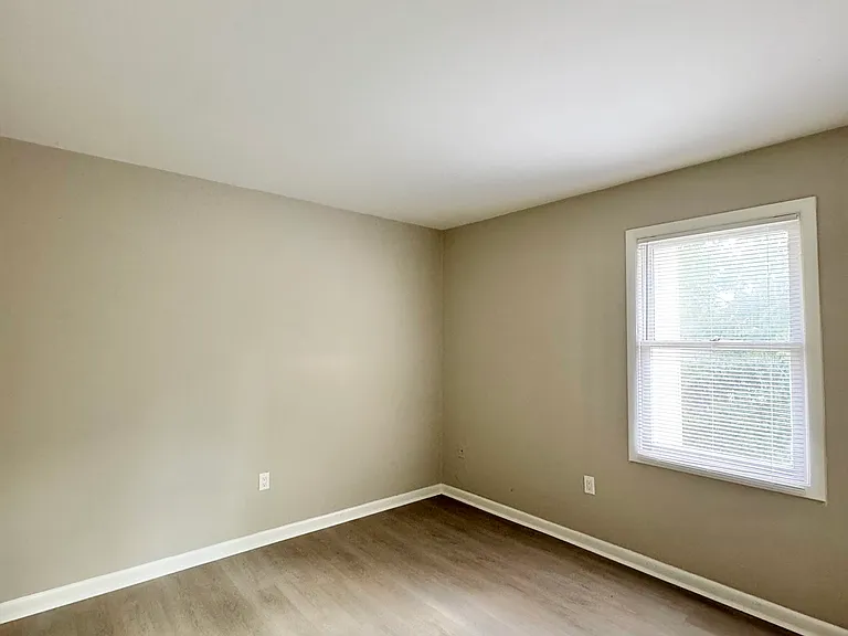 510 Holladay Dr #206 — Photo 6