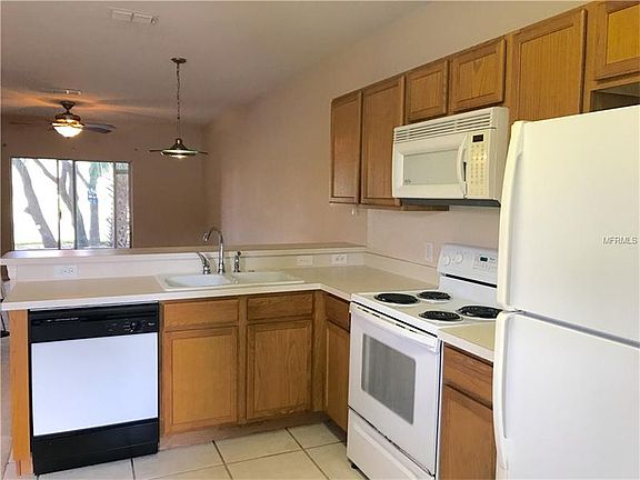 2nd image of 333 Wilton Cir