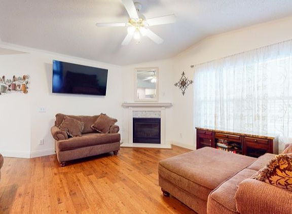 4th image of 7421 Werkbund Way