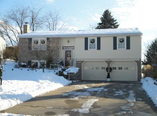 182 Sylvania Dr, Pittsburgh, PA 15236