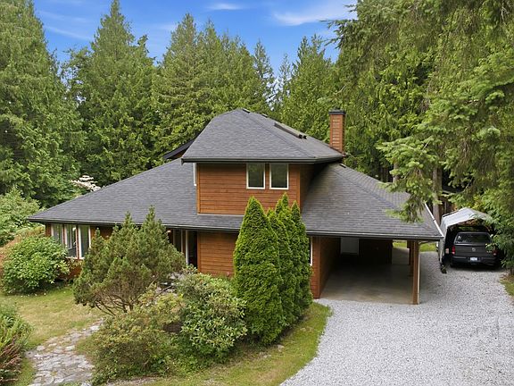 2nd image of 1287 Roberts Creek Rd