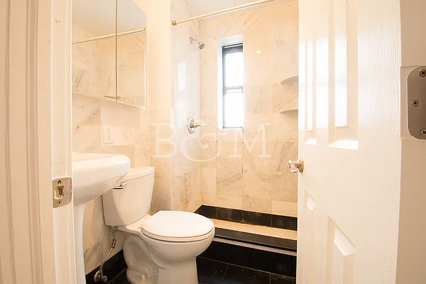 Rented by Brick&Mortar | media 11