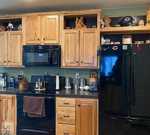 3rd image of 807 Singletree Ln