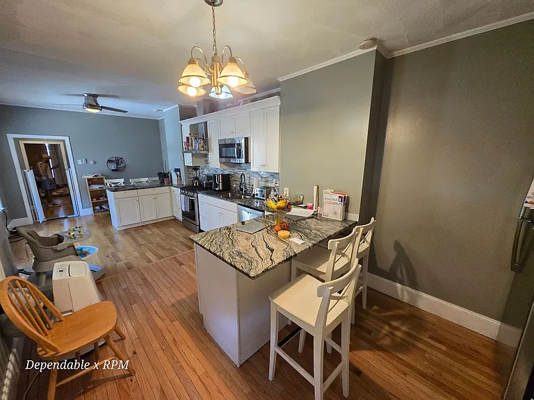 25 Clarence St — Photo 18