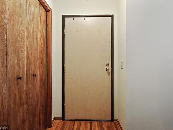5th image of 6099 Courtly Alcove