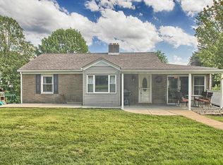 1165 Sandalwood Ln, Pittsburgh, PA 15237