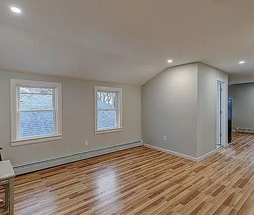 5th image of 21 Ashton St