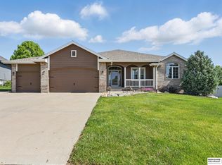 17012 Bohling Dr, Omaha, NE 68136