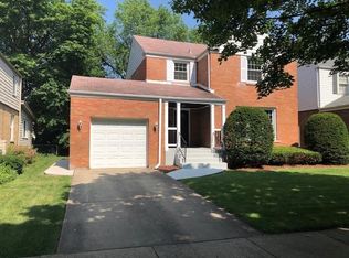 1511 Brophy Ave, Park Ridge, IL 60068