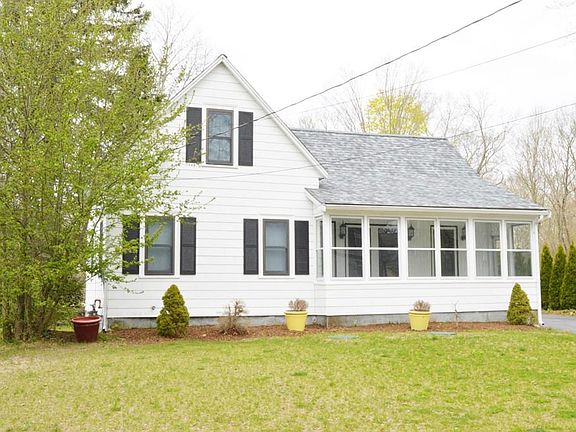 2nd image of 25 Barrows St