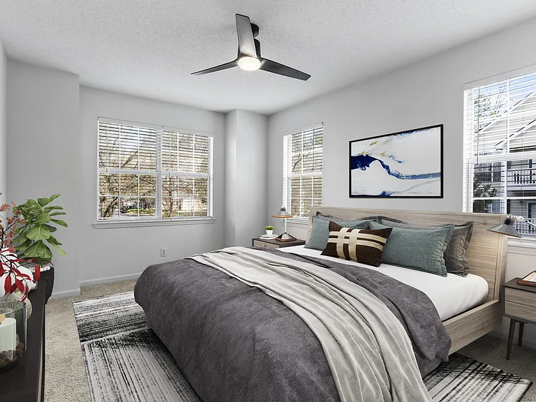 Clover Apartments — Photo 12