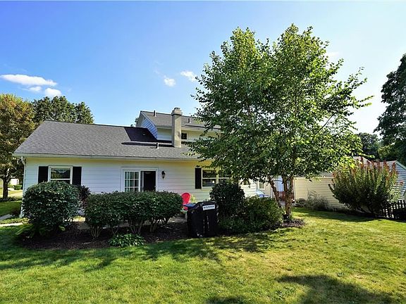 3rd image of 717 Shannon Ave