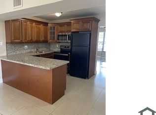 2231 Sunshine Blvd, Hollywood, FL 33023