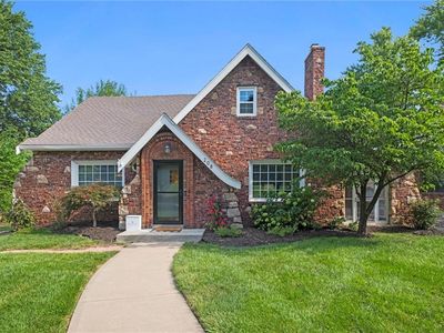 208 E 66th Ter, Kansas City, MO, 64113