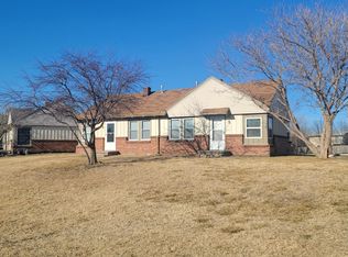 2934 S Bunker Hill Dr #4, Wichita, KS 67210