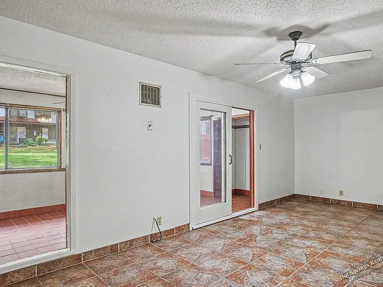 119 Emperado Way — Photo 8