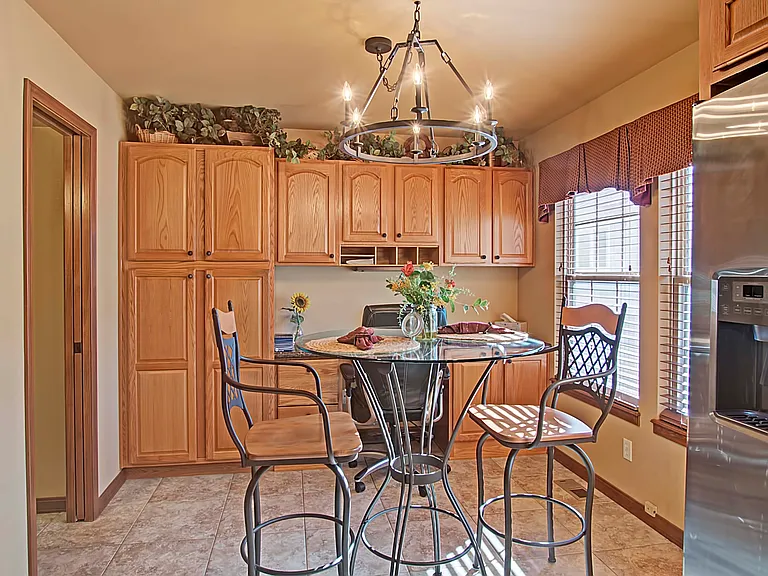 2581 Hatch Cir #2581 — Photo 9