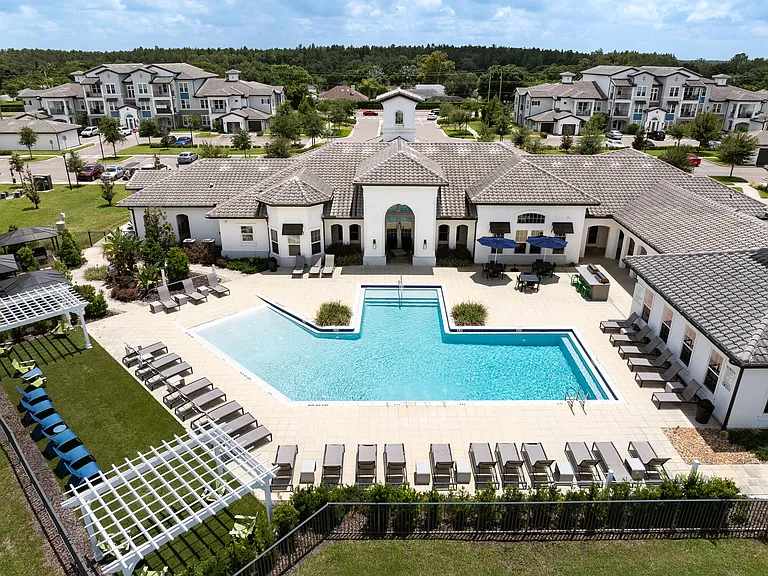 Shadetree Apartments — Photo 34