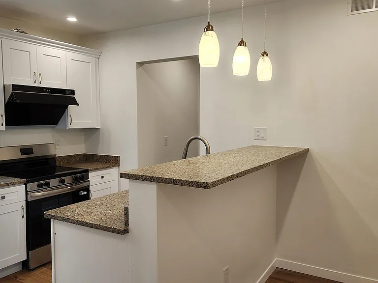 908 E Gorham St #2 — Photo 23