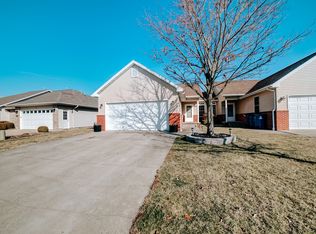 524 E Martin Ave, Watseka, IL 60970