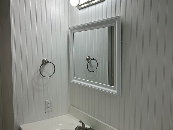4th image of 3300 E Lamb Dr Unit 4