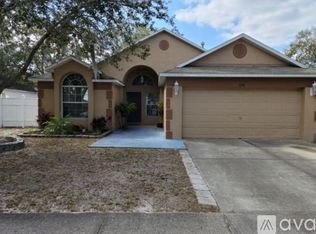 3336 Pine Top Dr, Valrico, FL 33594