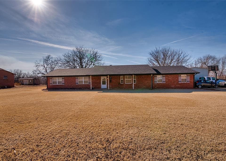 1st image of 1505 N 6th St