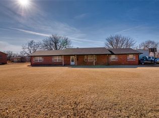 1505 N 6th St, Sayre, OK 73662