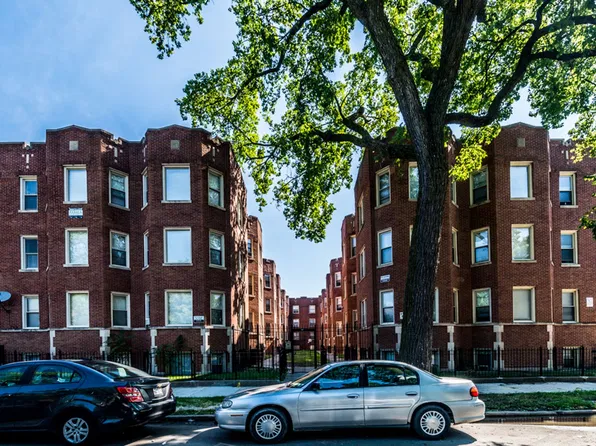 7609 S Coles