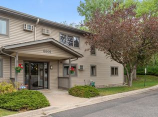 6601 Buckley Cir APT 109, Inver Grove Heights, MN 55076