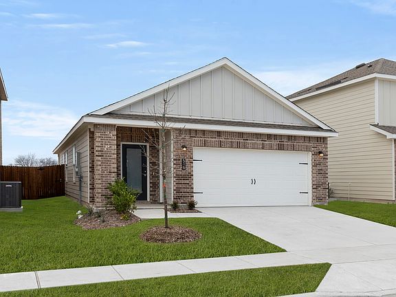 2nd image of 516 Merced Riv