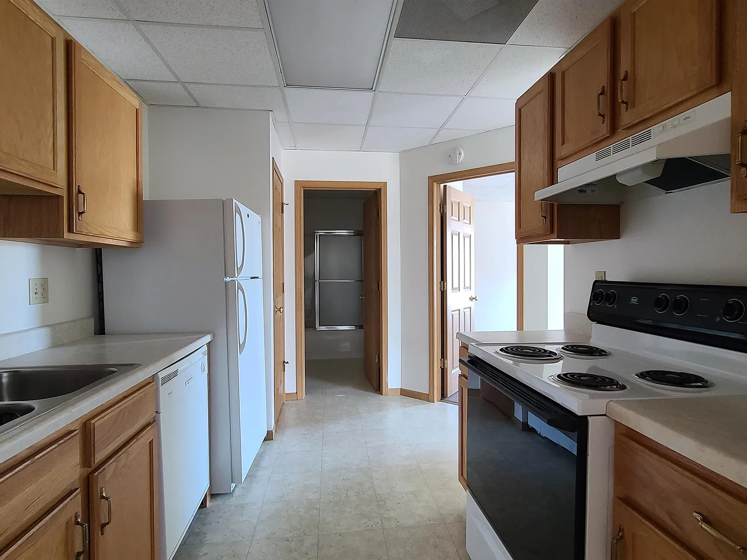 925 N Booth St - 3 — Photo 2
