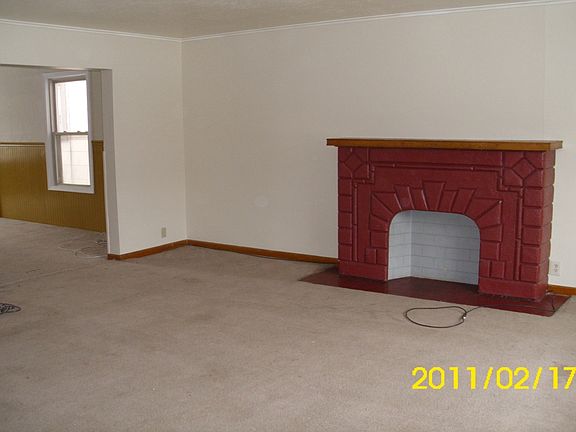 3rd image of 1031 E Lovejoy St