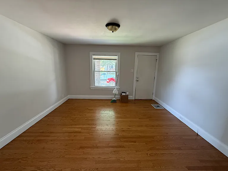 5420 Robert Ave — Photo 1