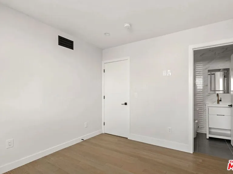 1450 S Crescent Heights Blvd #1/2 — Photo 11