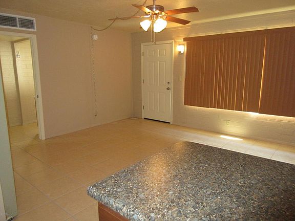3rd image of 1031 N Holly Ave