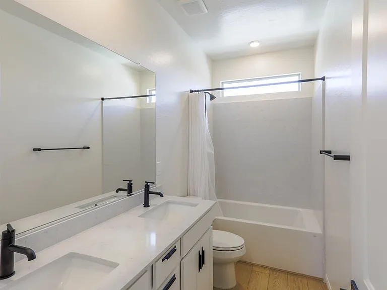 1611 Pacific Baza St — Photo 23