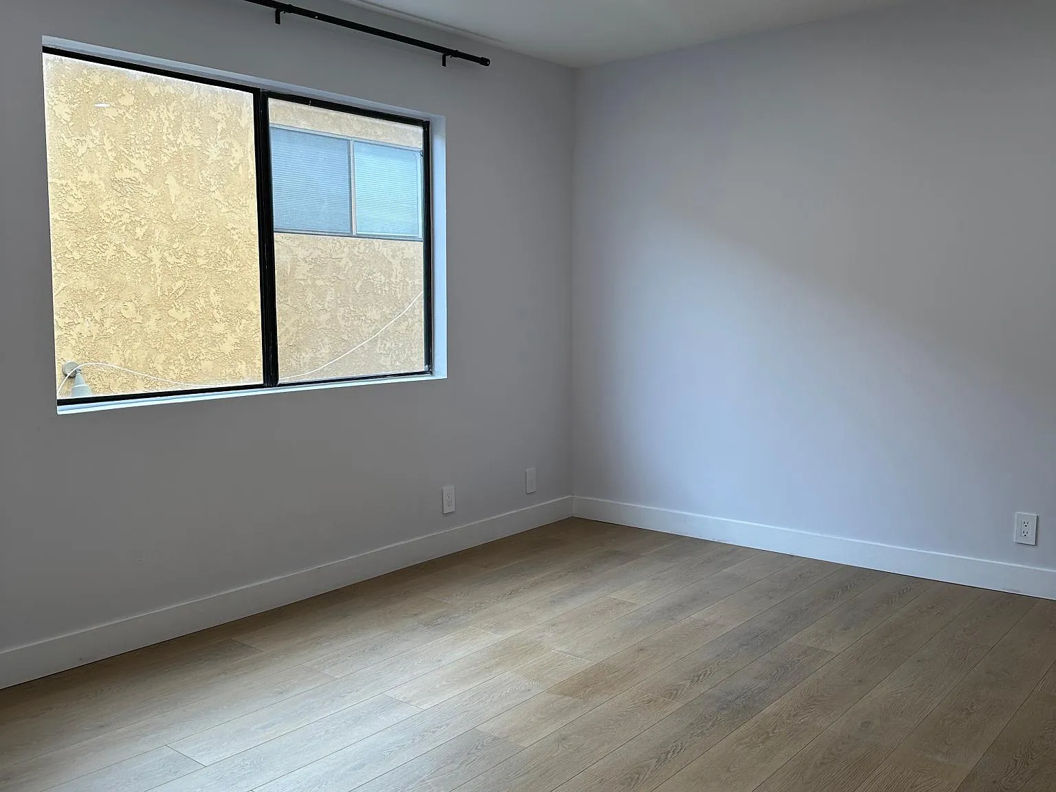 2 bed, 1160 sqft, $3,799 — Photo 4