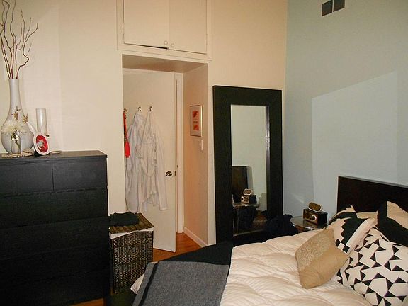 5th image of 1619 W Julian St #1
