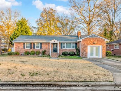 7 Green Ct, Newport News, VA, 23601