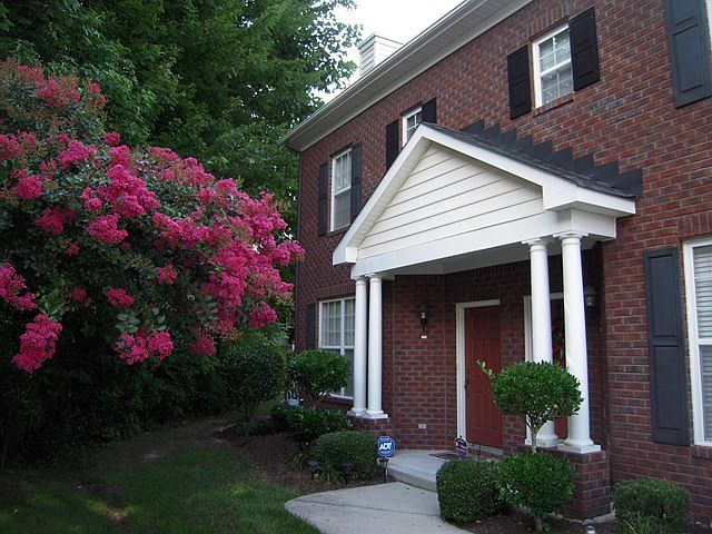 1st image of 5845 Baynebridge Dr