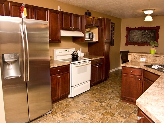 5th image of 4109 Harbor Hills Trce